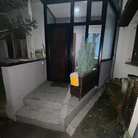 Danube House, Belgrád